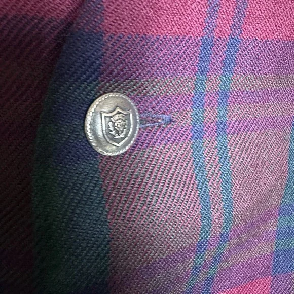 James Pringle Weavers Red Green Tartan Wool Vest Size Medium Made In Scotland - Picture 2 of 7